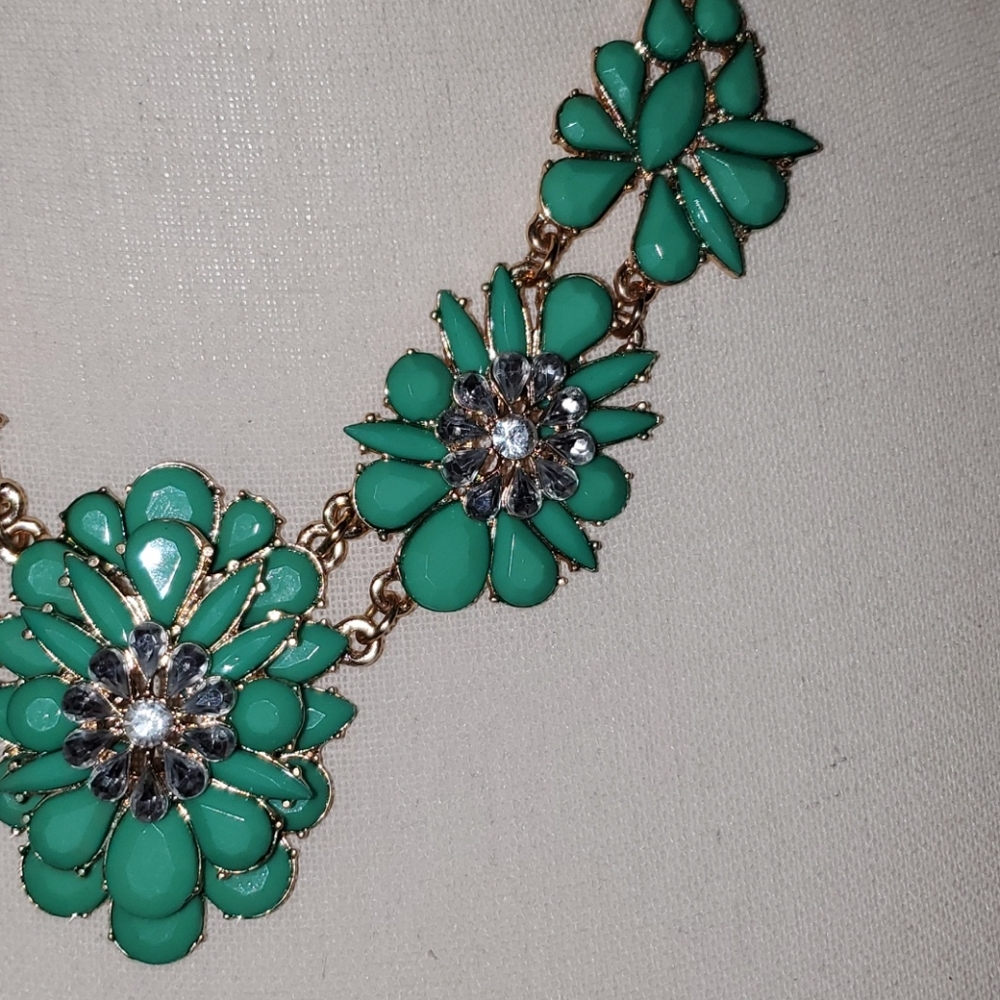 Necklace - Picture 2 of 2